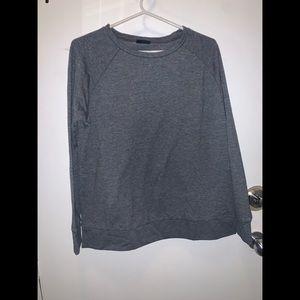 32 degrees Crewneck sweater! Grey perfect for everyday wear